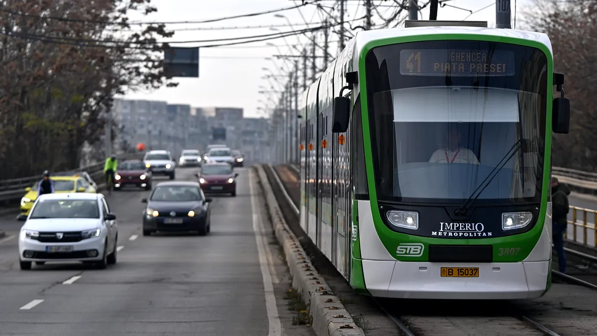 Primăria Capitalei derulează multiple discuții cu producătorii pentru modernizarea parcului auto. Astra Arad, Škoda și Solaris, printre companiile cu care Bucureștiul discută 