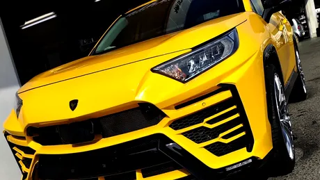 Aceasta este Toyota RAV4 care se crede Lamborghini Urus