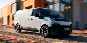 Renault plănuiește să lanseze cinci nou autoutilitare în următorii doi ani, și începe cu noul Trafic Van E-Tech, prezentat la IAA Transportation