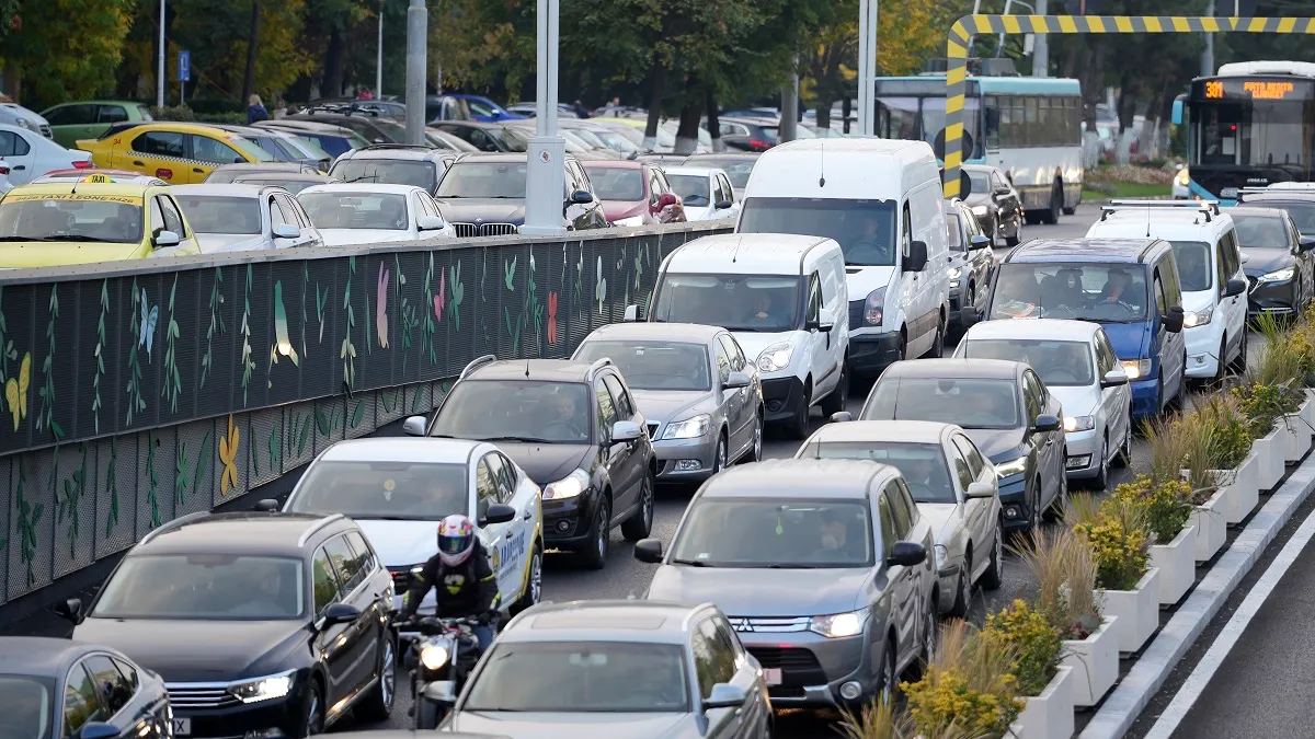Guvernul pregătește majorarea impozitului auto. Scumpiri simțitoare pentru mașinile vechi