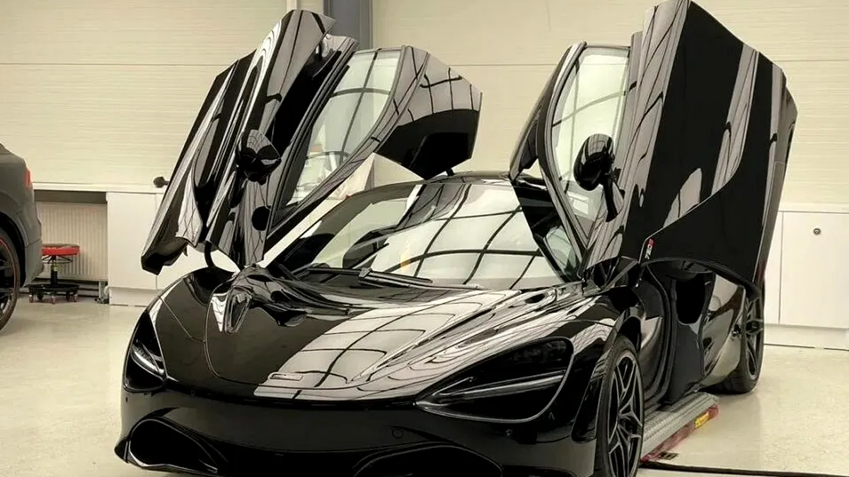 Cât costă un McLaren 720S pe Autovit.ro? Putere enormă şi un design absolut superb