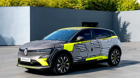 Renault scoate la încălzire primele prototipuri ale modelului electric Megane E-Tech