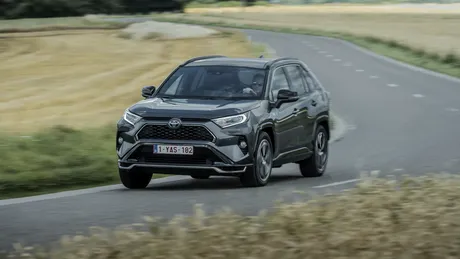 Toyota RAV4 Plug-in este noul vârf de gamă pentru SUV-ul japonez