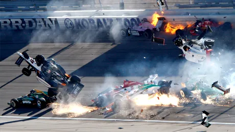 VIDEO: Cel mai grav accident din IndyCar!