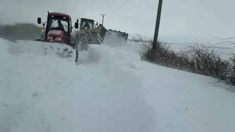 Gest extrem pentru a convinge autoritățile să deszăpezească strada