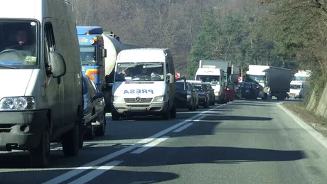 Aglomeraţie pe Valea Prahovei, în staţiunile de pe litoral şi pe autostrăzile A1 şi A2