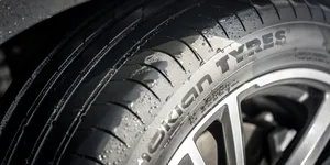 Nokian, producătorul de anvelope cu fabrică la Oradea, aniversează 90 de ani ai gamei Hakkapeliitta cu un model revoluționar