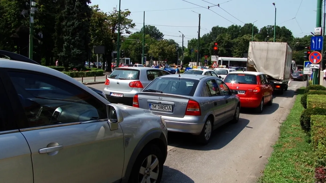 1-trafic-rutier-timisoara-catedrala-still011 