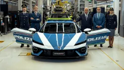Lamborghini a realizat un Temerario dedicat poliției italiene. Este al șaselea model din flota polițiștilor din Italia