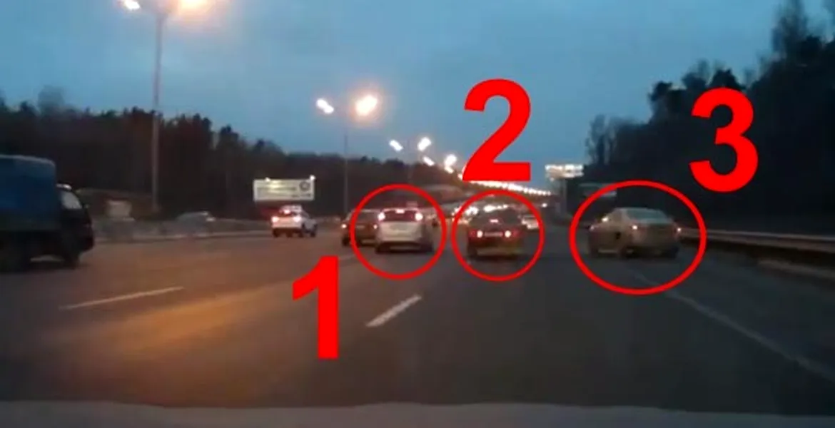 VIDEO: când doi se ceartă pe autostradă, alţii o păţesc. Cine e vinovatul?