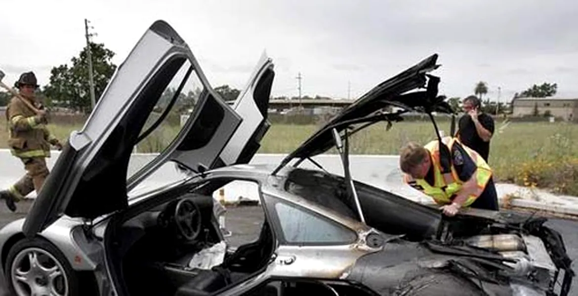 McLaren F1, distrus în incendiu