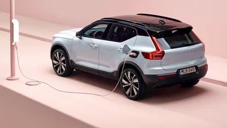 Redarea videoclipurilor YouTube va fi disponibilă în automobilele Volvo