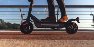 Tragedie în București: o femeie de 35 de ani și-a pierdut viața după un accident cu trotineta electrică pe Bd. Unirii