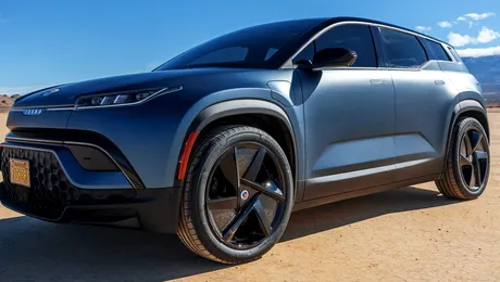 Cu cât se vinde un SUV electric premium, fabricat în 2023, care a parcurs doar 27.000 km. Această marcă nu mai există