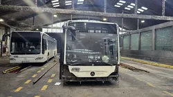 Video | Ciprian Ciucu a vizitat o autobaza STB Floreasca neanunțat. Șoferii „canibalizează autobuzele” în căutarea pieselor de schimb