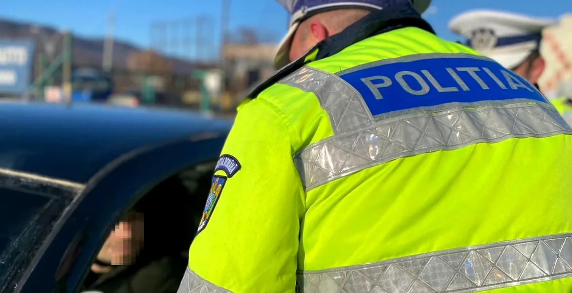 Şoferii care aruncă gunoaie din maşini, ”vânaţi” cu camere video