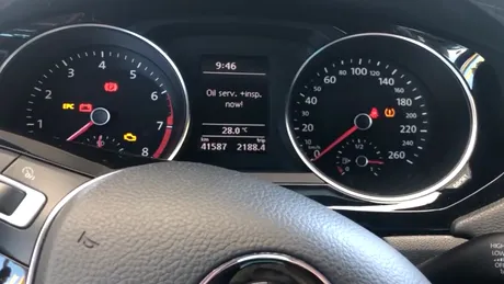 Cum resetezi martorul monitorizare presiune aer în roți la Volkswagen. Butonul „magic” aflat în torpedo - VIDEO
