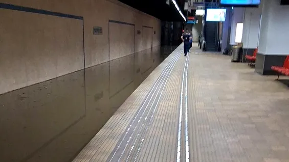 Sindicaliștii doresc includerea Metrorex în programul SAFE II, după inundațiile de la Piața Victoriei
