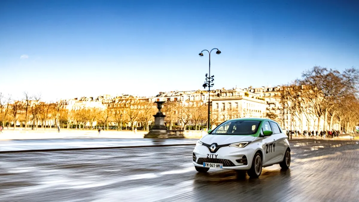 Renault lansează în Paris un servicu de car sharing cu 500 de mașini electrice
