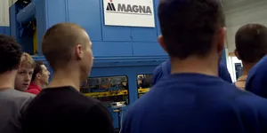 Gigantul auto de 42 de miliarde de dolari despre care nu ați auzit niciodată integrează AI în fabricile sale