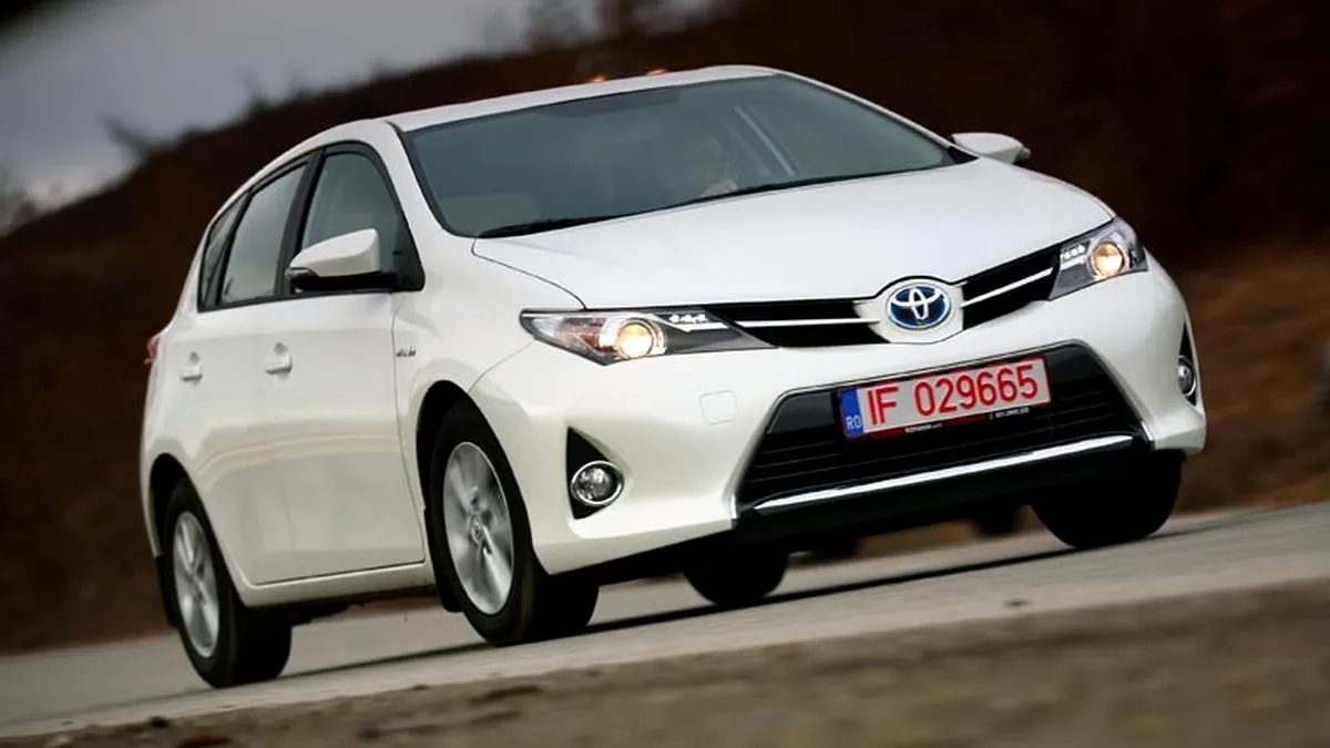 Test-drive Toyota Auris Hybrid. Alternativa la motoarele diesel în clasa compactă?