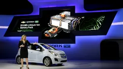 Un producător de baterii pentru mașini electrice se reorientează către echipamente militare. Cererea pentru EV-uri, mai slabă decât se aștepta