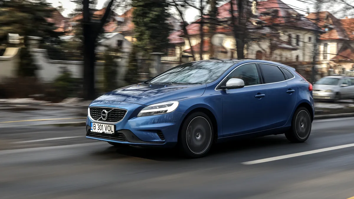 Test drive video VOLVO V40 D2 - La 6 ani de la lansare, încă este un concurent veritabil - GALERIE FOTO