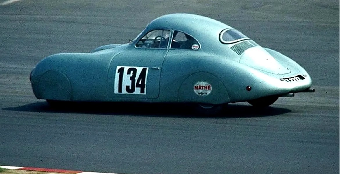 Video: Încurcătură incredibilă la o licitaţie auto. Spectaculosul Porsche Type 64 rămâne fără cumpărător!