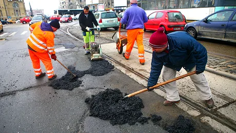 Încep asfaltările de toamnă în Bucureşti. Unde va fi afectat traficul?