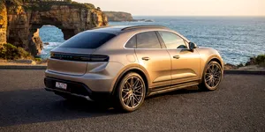 Cum încearcă Porsche să facă un singur motopropulsor să funcționeze în trei moduri diferite