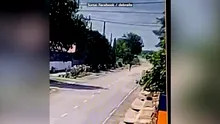 Un copil din Brăila a fost lovit în cap de un obiect căzut din cer în timp ce se plimba cu trotineta. Polițiștii anchetează de două luni incidentul