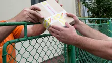 Cea mai nouă metodă de înșelăciune! Cum sunt păcăliți românii. Poliția avertizează: 'Nu primiți colete'