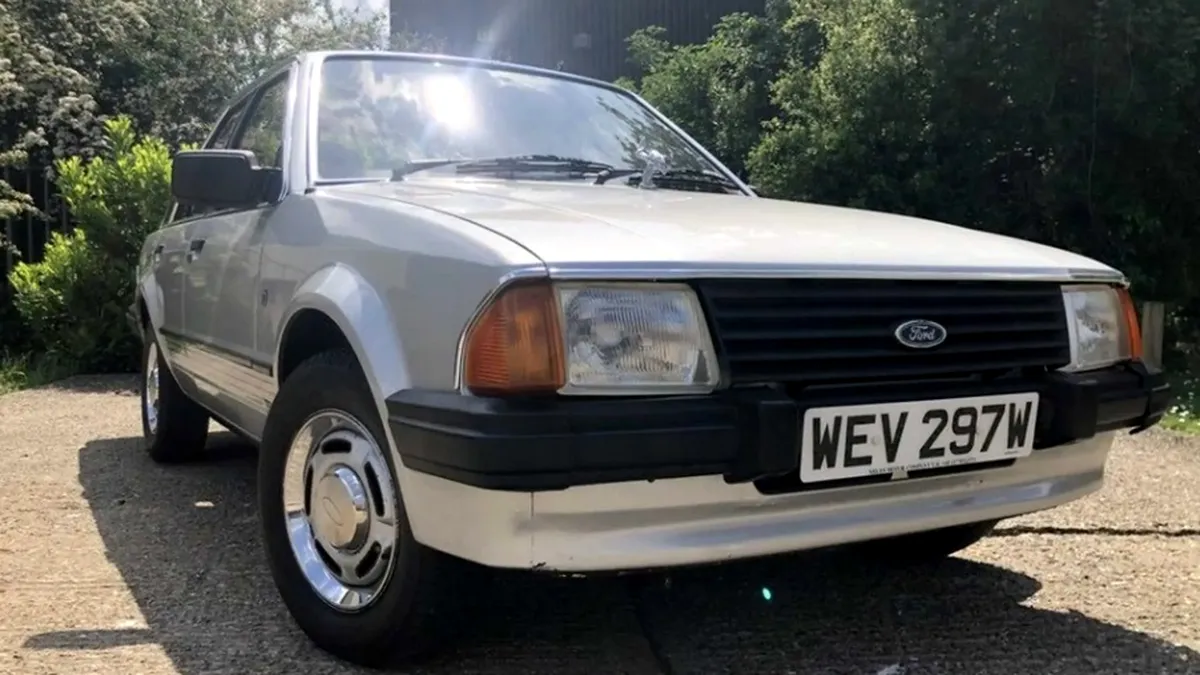Englezii au găsit un Ford Escort condus de prințesa Diana, dispărut de 20 de ani