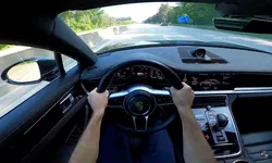 VIDEO: Ce face un proprietar de Porsche Panamera 4S atunci când se plictisește acasă?