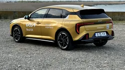 Kia stabilește un nou record de vânzări în primul semestru din 2026. Hatchback-ul care provoacă SUV-urile contribuie la recordul de vânzări