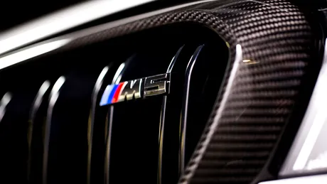BMW lansează o gamă completă de accesorii originale M Performance pentru BMW M5 - FOTO 