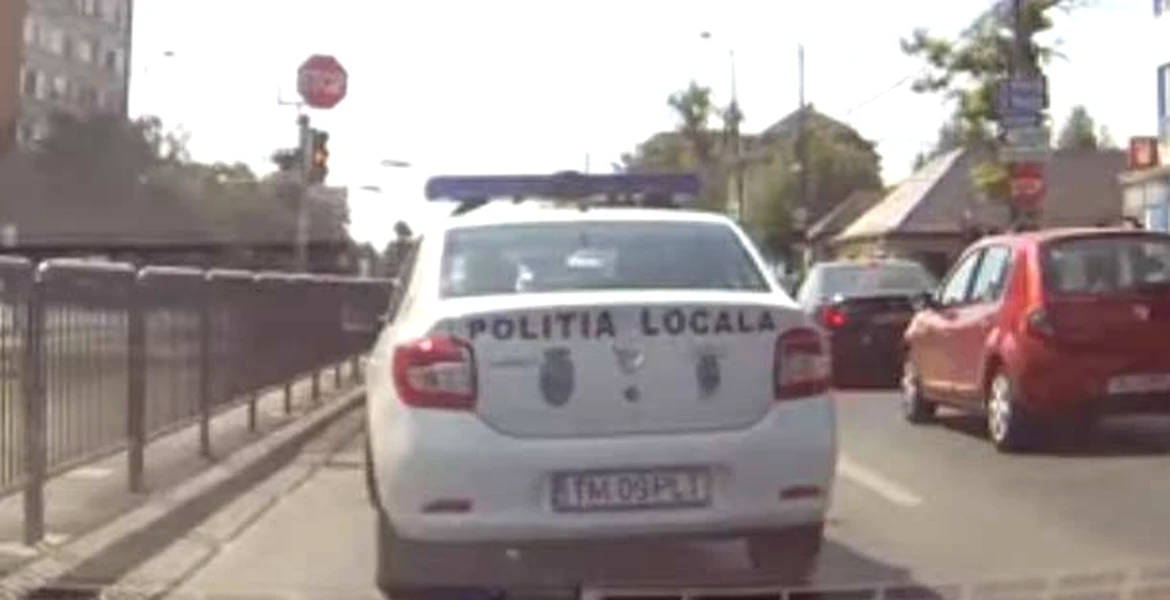 O maşină a Poliţiei Locale face o manevra incredibilă – VIDEO
