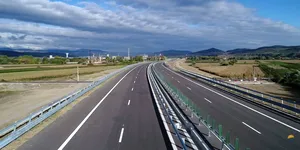 Cinci proiecte majore de infrastructură riscă să fie blocate din cauza disputei dintre CNAIR și CNIR