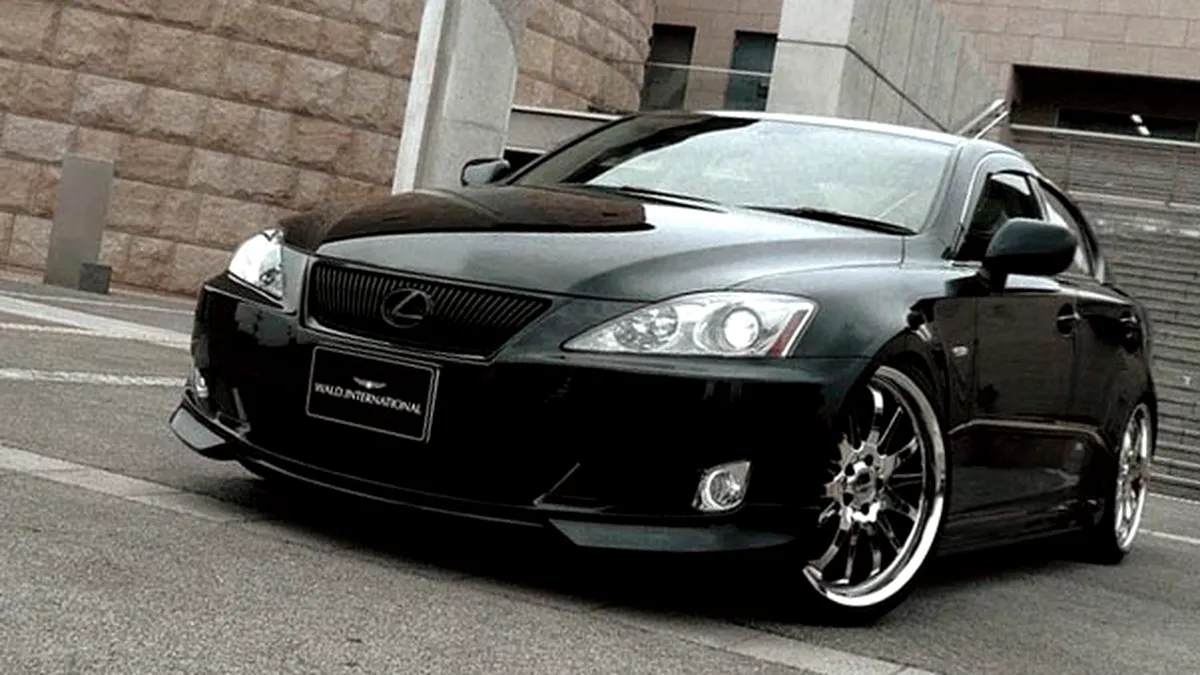 Lexus IS Wald