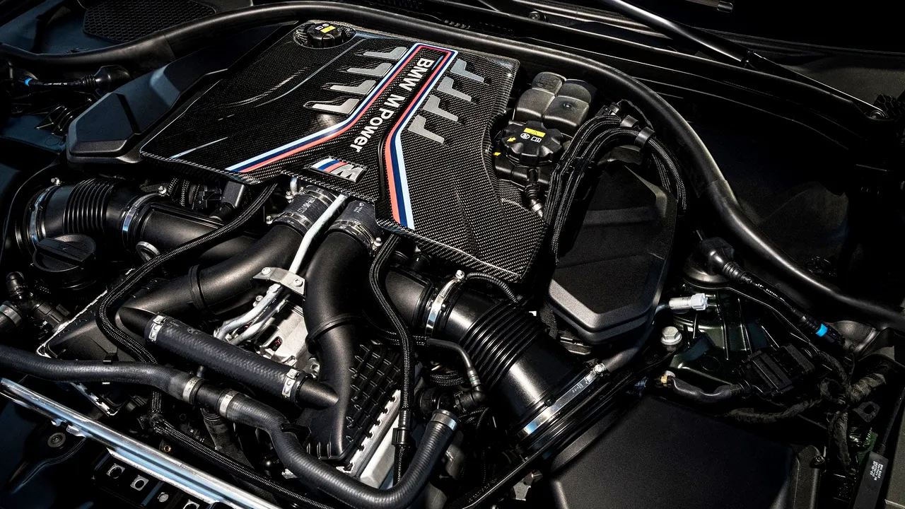 BMW-Engine-2 