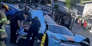 Un Ford GT de 2,5 milioane de dolari a lovit o bordură și s-a făcut praf. Cum a fost posibil