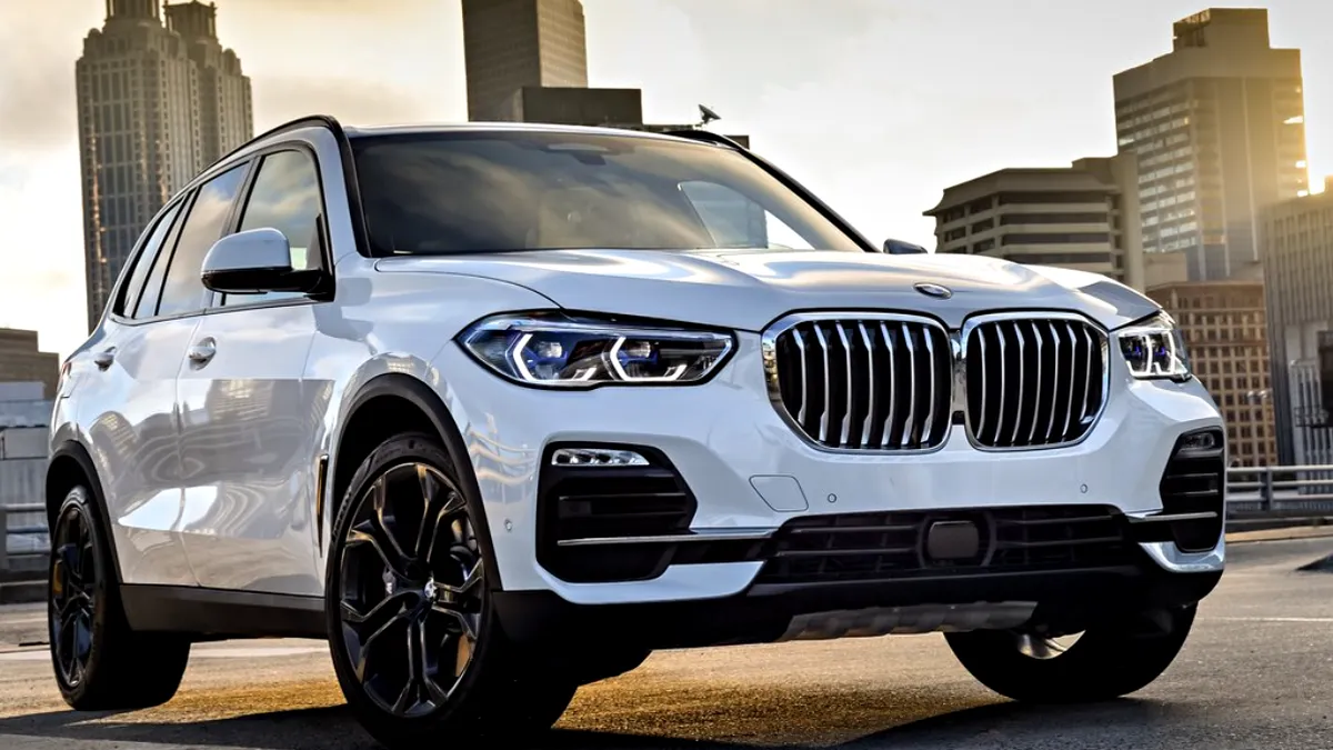 BMW pregătește o actualizare pentru SUV-ul X5. Facelift-ul va veni în decursul acestui an