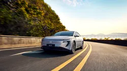 Nissan a înregistrat deja 17.000 de comenzi pentru noul N7. Va lansa acest model la nivel global în curând