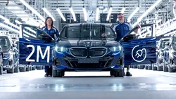 BMW a produs mașina electrică cu numărul 2 milioane. Modelul aniversar, un i5 cu 500 de kilometri autonomie