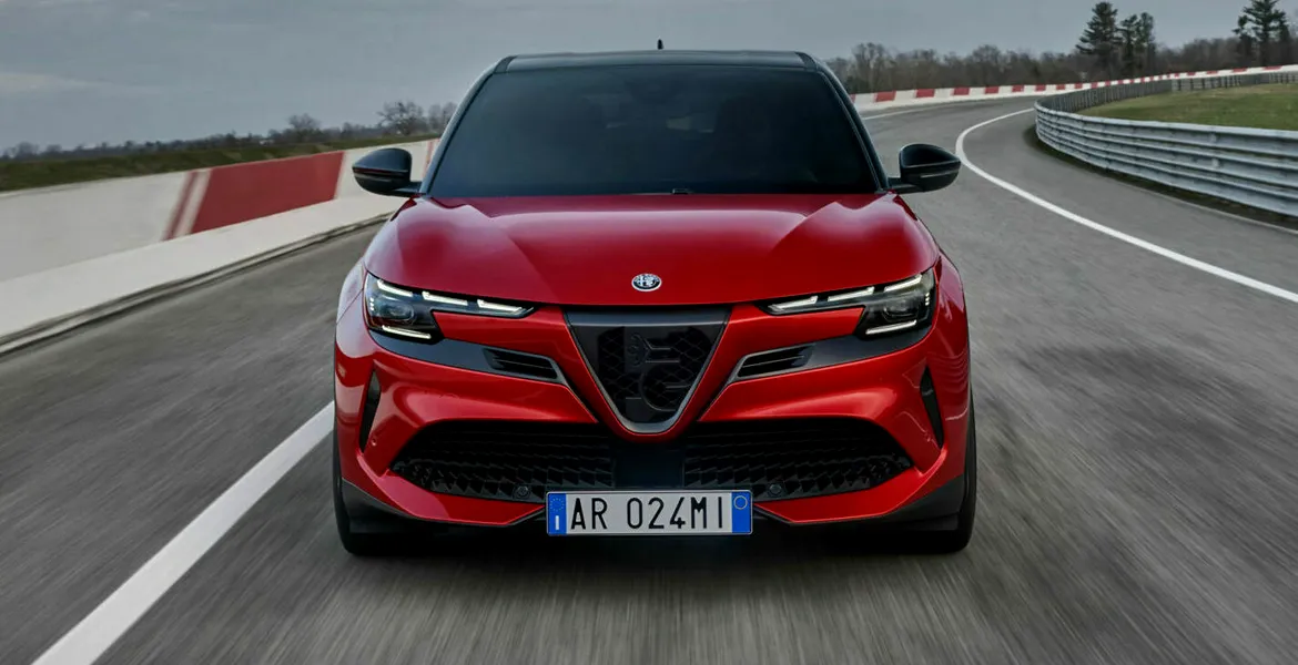 Alfa Romeo Junior Veloce – Cel mai mic model al italienilor primește o versiune performantă cu 280 CP