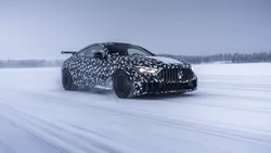 FOTO Mercedes-Benz testează un CLE „extrem” în Cercul Arctic. Noul model AMG va avea un motor V8 – Autocar