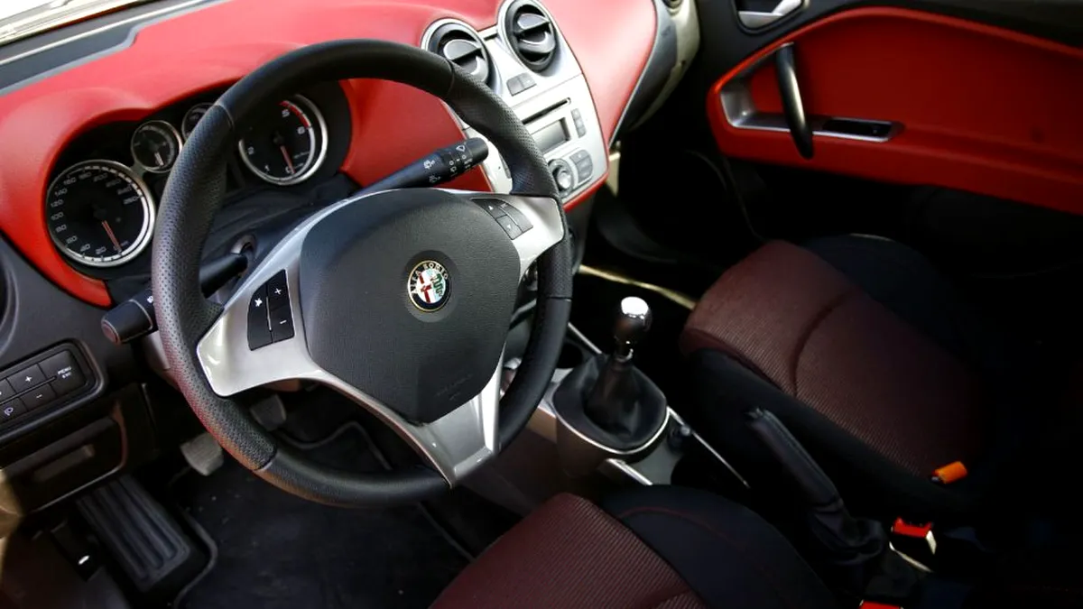 Alfa Romeo Mi.To 1.6 Multijet - INTERIORUL (II)