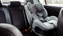 Cât de important este un scaun de copii în mașină, și care sunt consecințele utilizării incorecte a acestuia? Explicațiile oferite de Daniel Zontea, IPJ Brașov