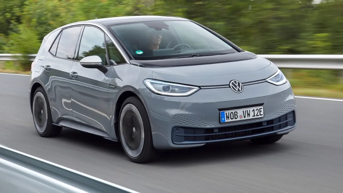 Piața auto din România: mașinile electrice cresc cu 86% în octombrie 2025, impulsionate de programul Rabla