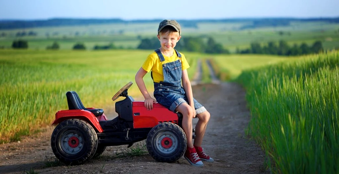 Tractorașele pentru copii – potrivite și pentru fetițe sau doar pentru băieți?